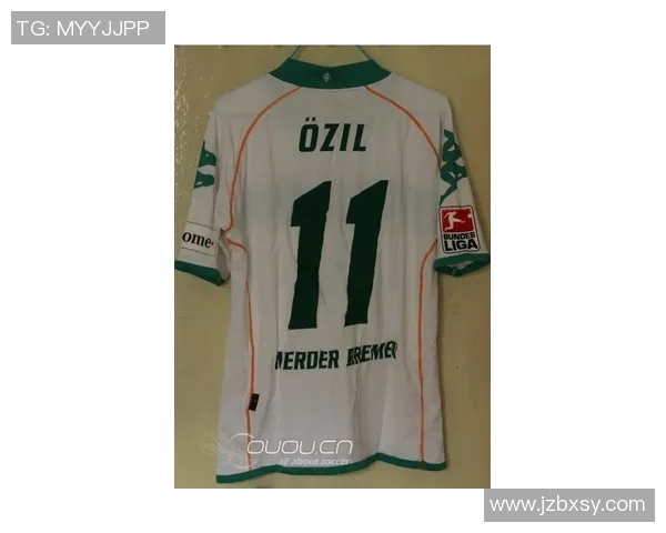 足球明星是否会在球衣上签名以及如何获取他们的签名技巧解析